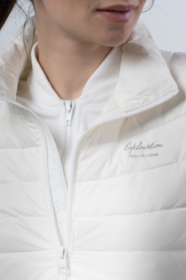 Пуховик жіночий Freever UF 20218 білий, Фото №5- freever.ua