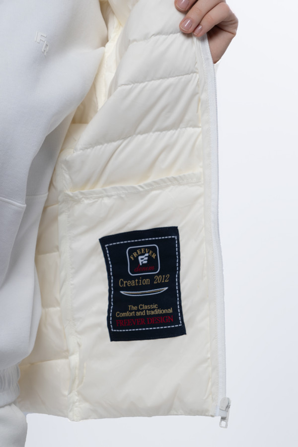 Пуховик жіночий Freever UF 20218 білий, Фото №3- freever.ua