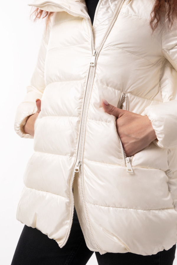 Зимняя куртка женская Freever SF 20509 молочная, Фото №6 - freever.ua