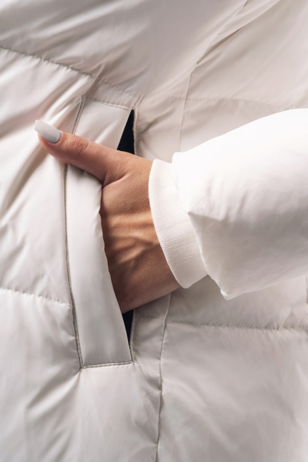 Пальто пуховое женское Freever WF 21181 белое, Фото №7 - freever.ua