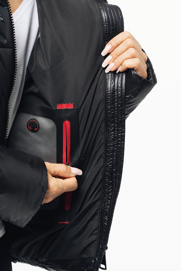 Куртка жіноча Freever WF 72016 чорна, Фото №9 - freever.ua