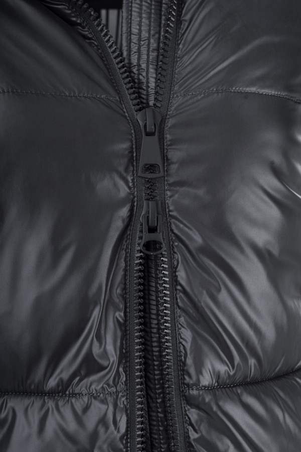 Куртка жіноча Freever WF 72016 чорна, Фото №10 - freever.ua