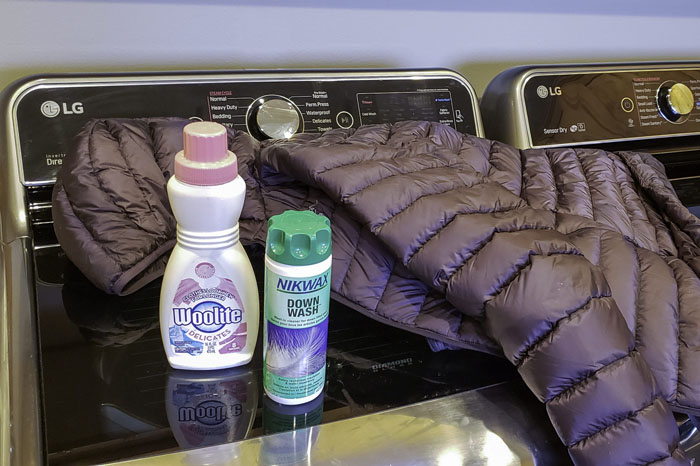 Методи прання курток для запобігання вицвітанню