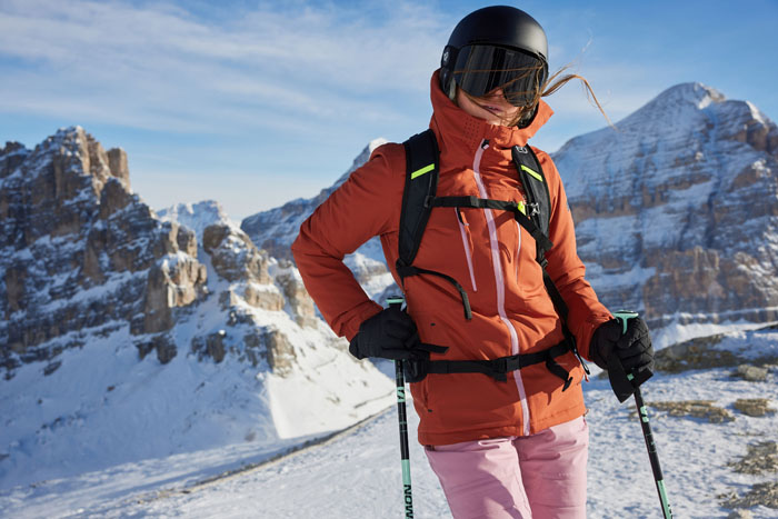 Куртки для зимових видів спорту та активного відпочинку